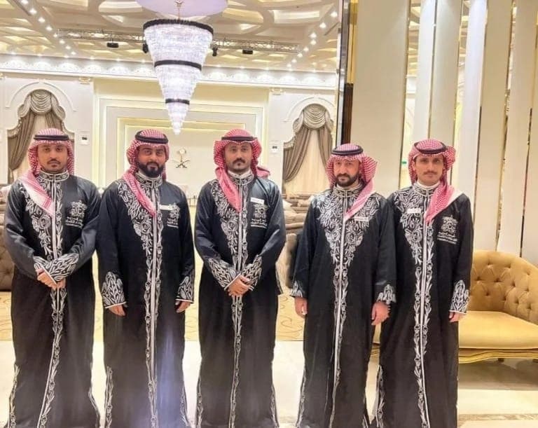 لماذا تختار قهوجيين الرياض لمناسبتك؟