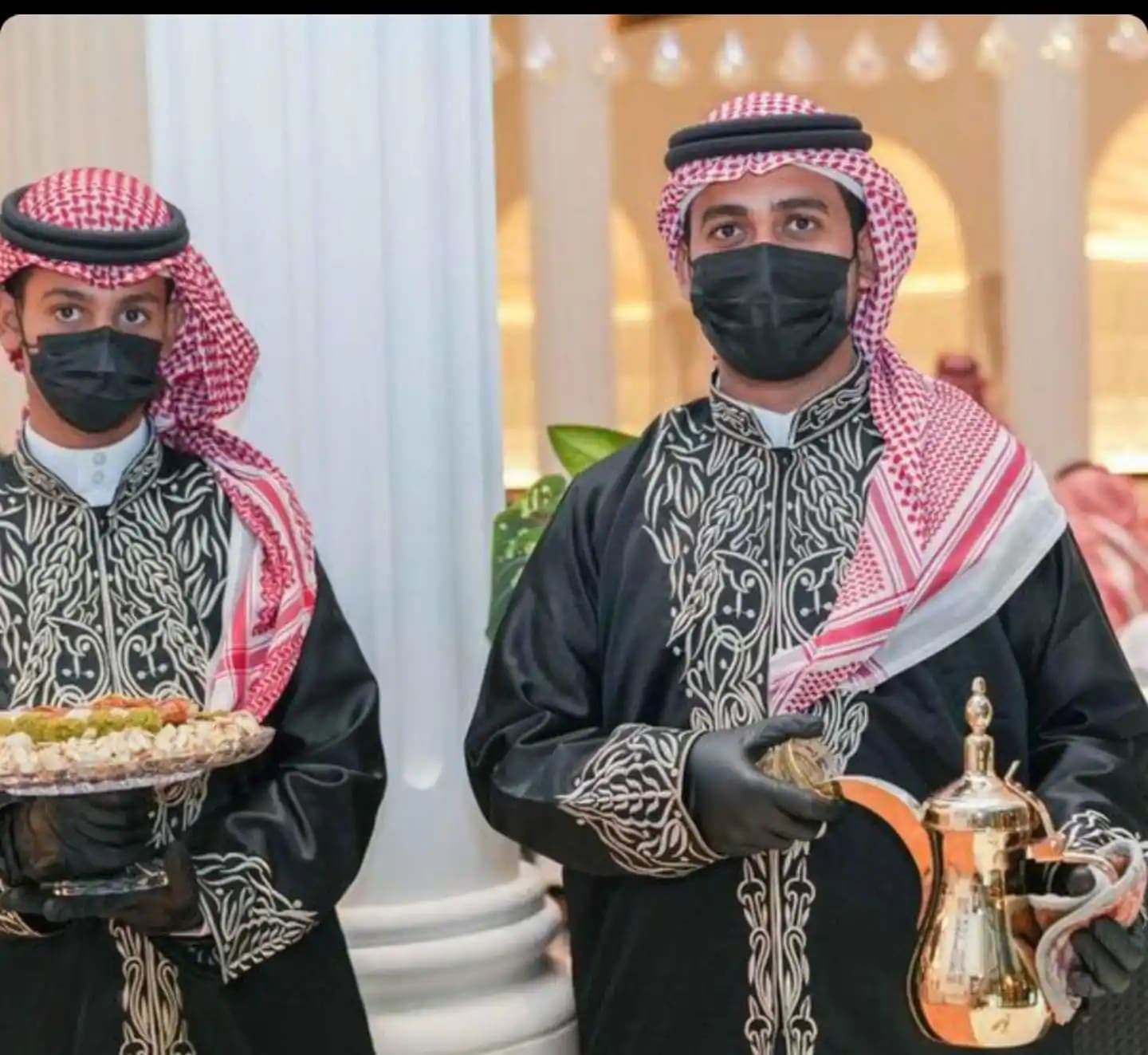 قهوجيين ضيافة عربية أصيلة للمناسبات الرسمية والملكية في الرياض